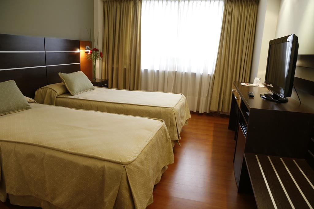Hotel Corregidor ラプラタ エクステリア 写真